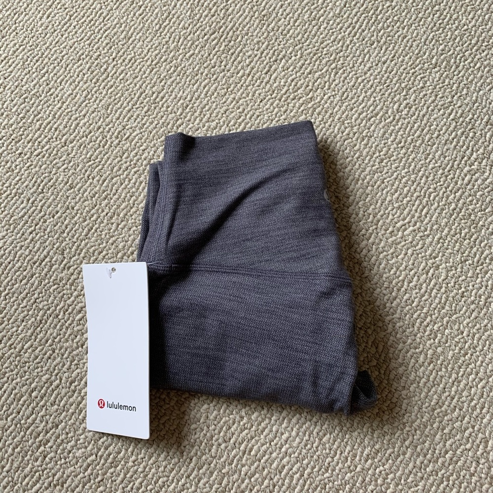 NWT Heathered Grey Align 25” Pants